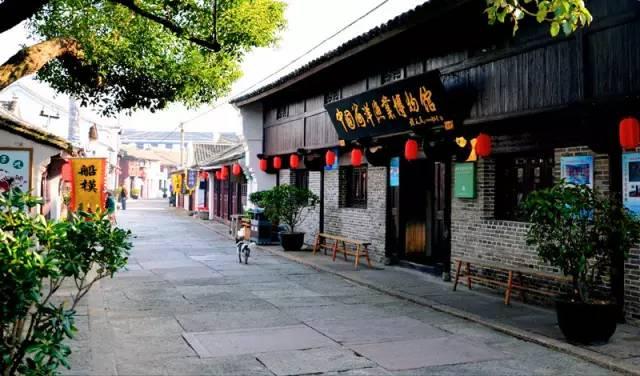 “三驾马车”稳中求进促发展 商务运行数据跑出“加速度”